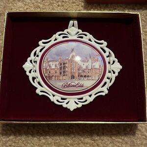 Biltmore Estate fine porcelain ornament in original packaging